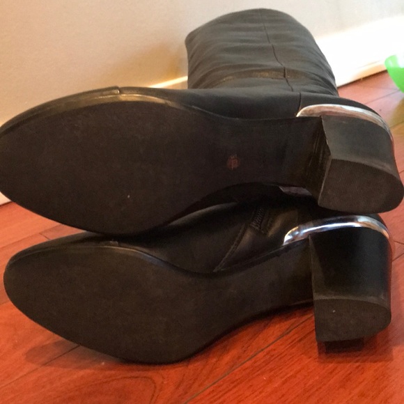 DKNY black leather boots with silver heel detail - Picture 6 of 6